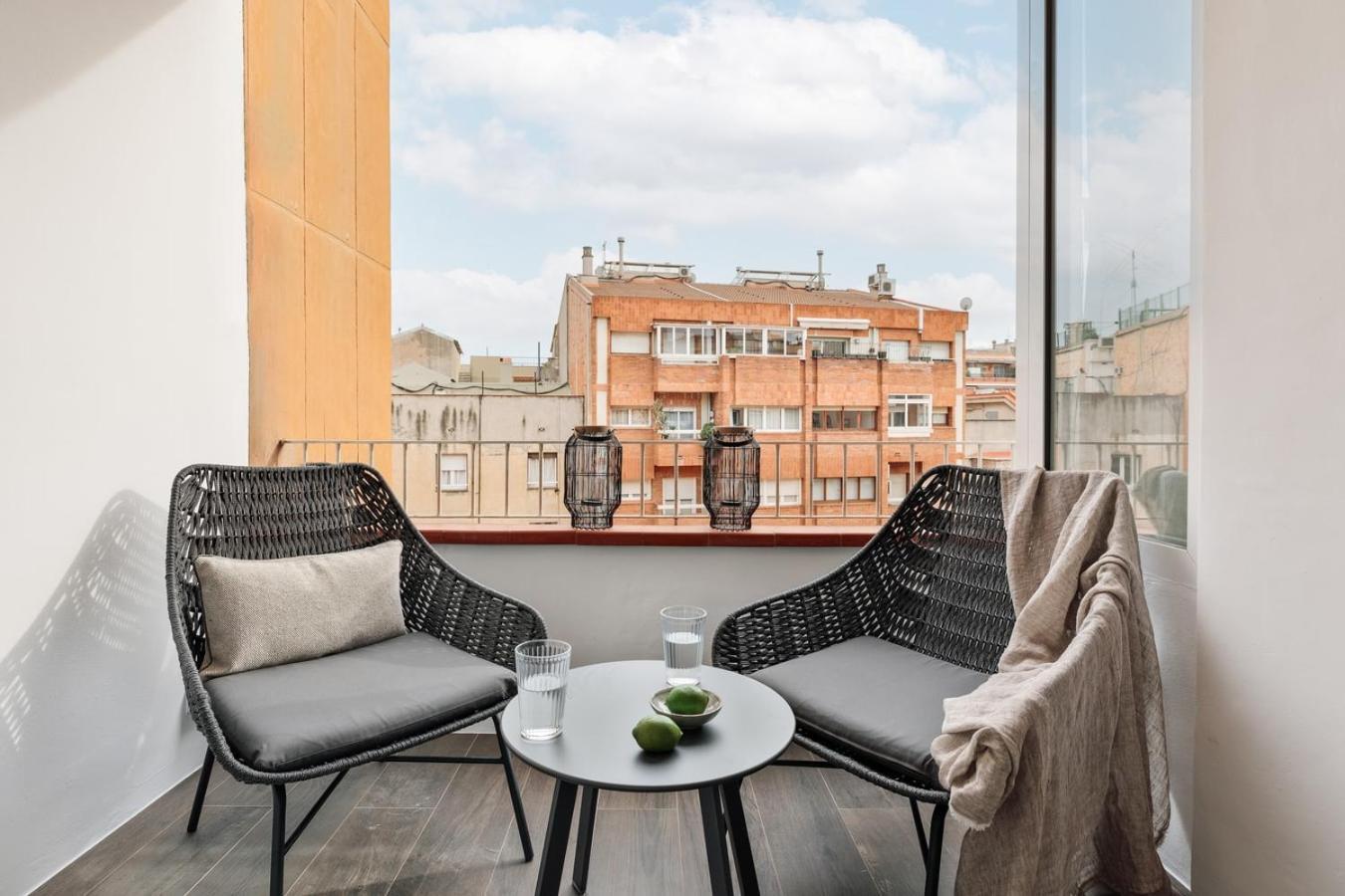 Sabate - 3 Bedrooms And Office In Sant Gervasi * Barcelona